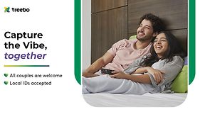 Treebo Radhe Palace, Lake Town